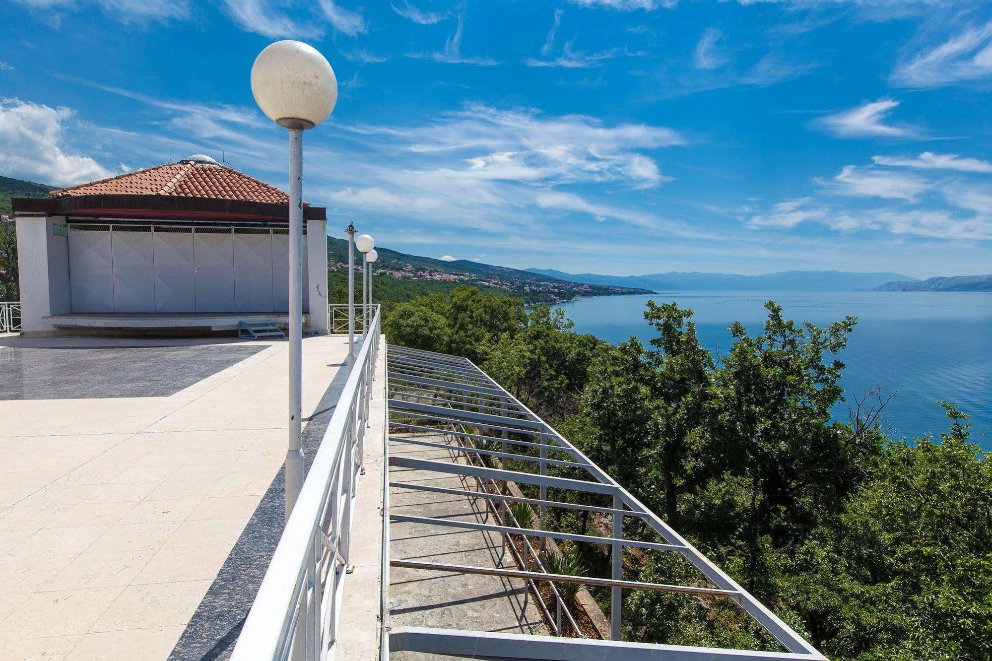 Paviljoni & Bungalow Kacjak Crikvenica Bagian luar foto
